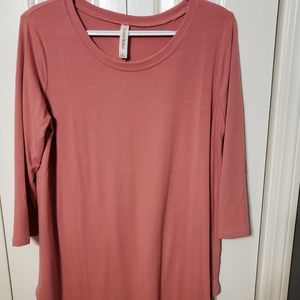 Zenana 3/4 sleeve round hem shirt